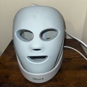 Shark White LED Light Therapy Mask